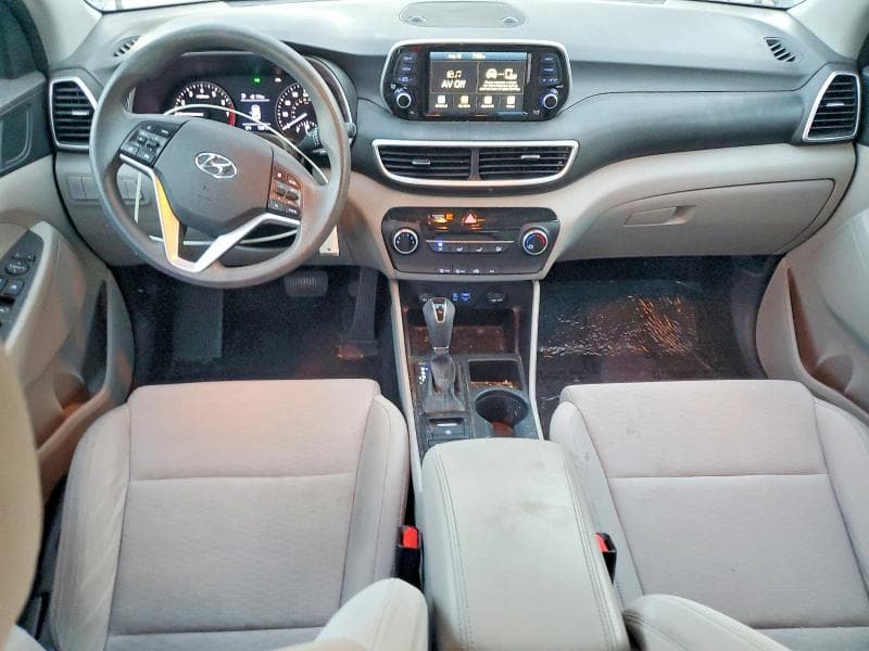 2020 HYUNDAI TUCSON SE 8