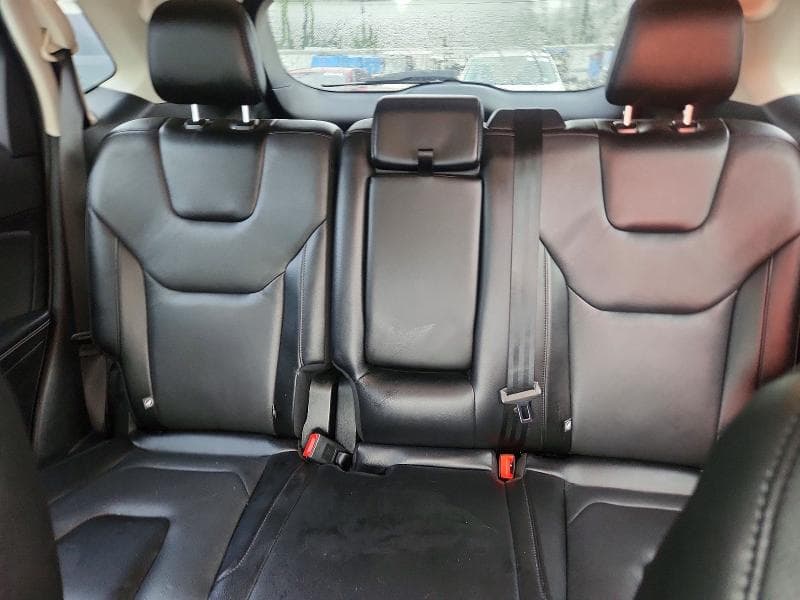 2022 FORD EDGE TITANIUM 10