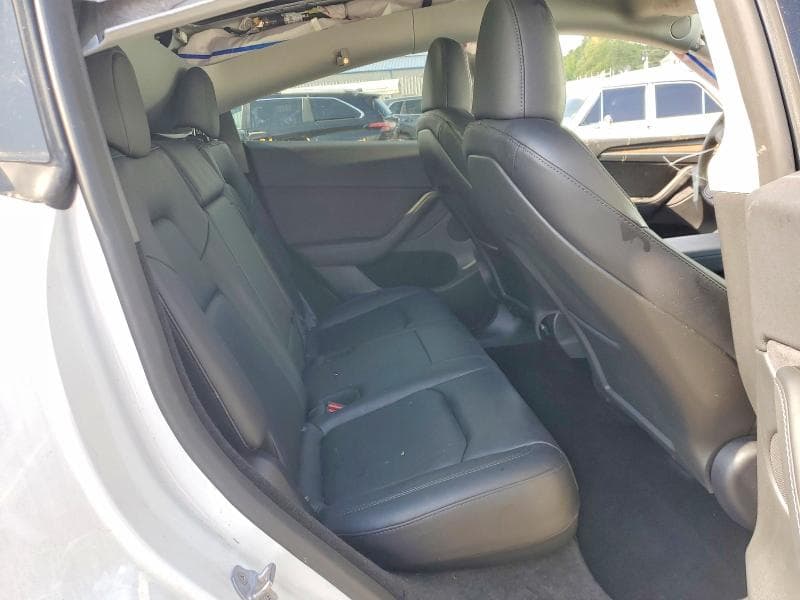 2024 TESLA MODEL Y 10