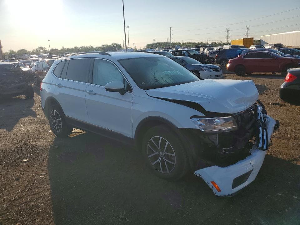 2021 VOLKSWAGEN TIGUAN SE 4