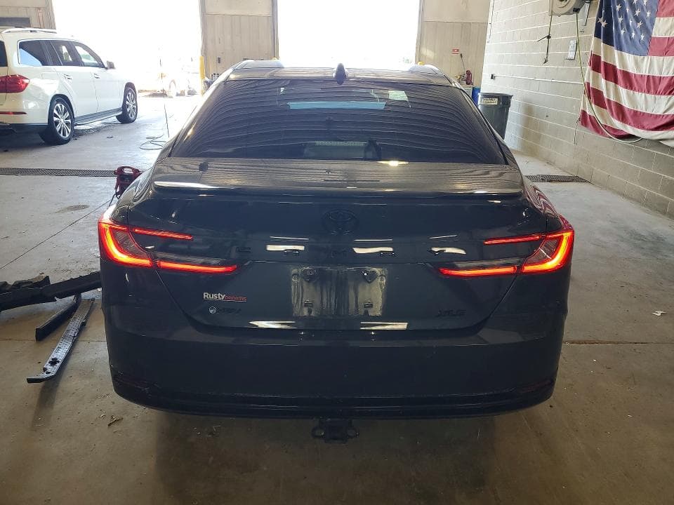 2026 TOYOTA CAMRY XLE 6
