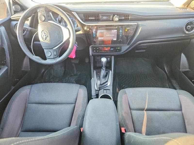 2017 TOYOTA COROLLA LE 8