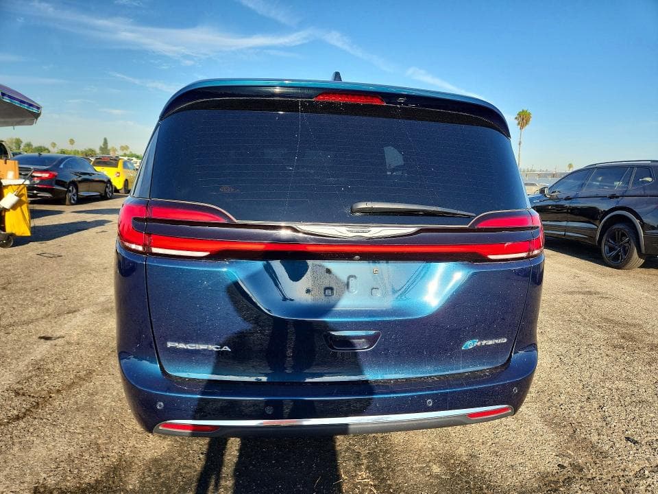 2025 CHRYSLER PACIFICA HYBRID SELECT 6