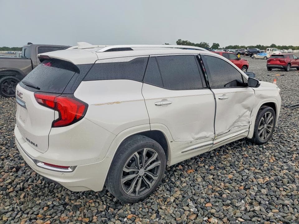 2021 GMC TERRAIN DENALI 3
