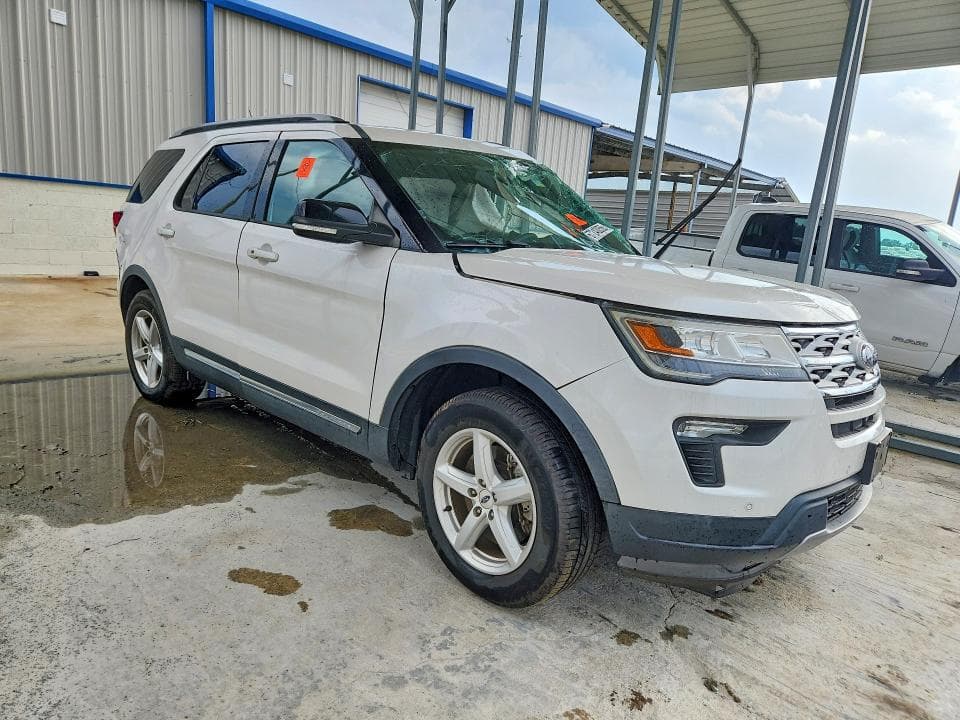2018 FORD EXPLORER XLT 4