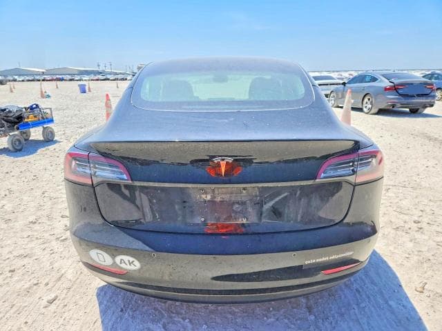 2018 TESLA MODEL 3 6