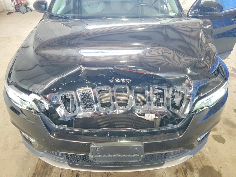 2019 JEEP CHEROKEE LIMITED 12