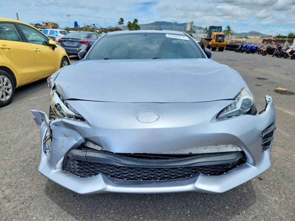 2017 TOYOTA 86 BASE 5