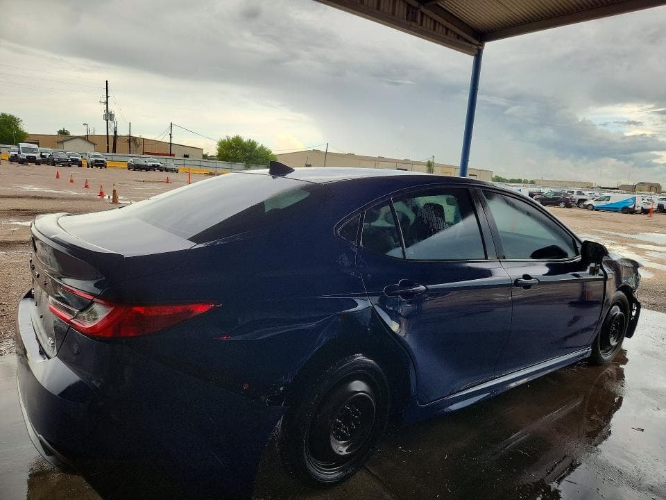 2025 TOYOTA CAMRY SE 3