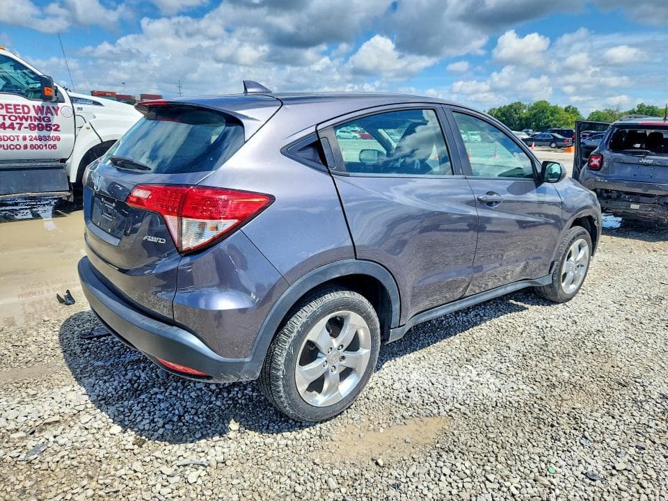 2017 HONDA HR-V LX 3
