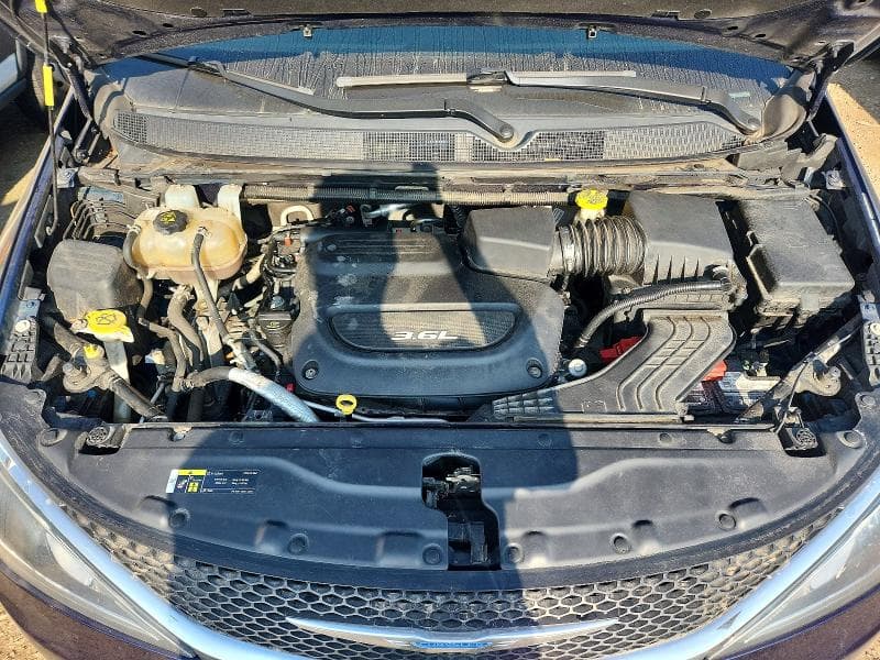 2018 CHRYSLER PACIFICA TOURING L 11