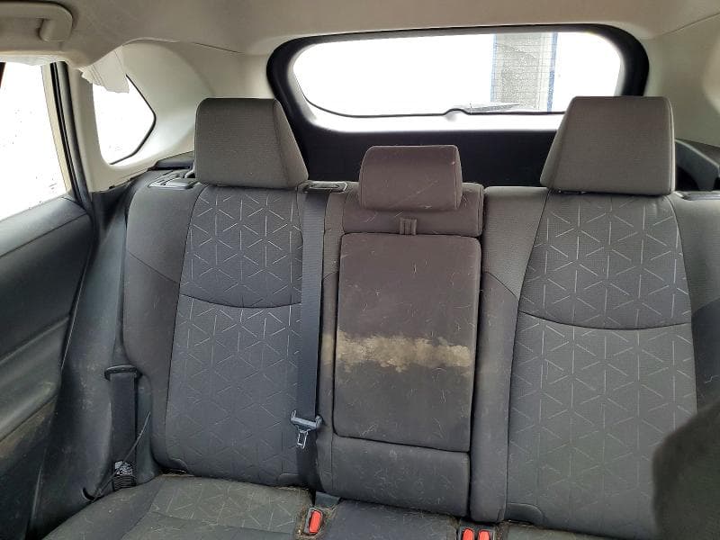 2021 TOYOTA RAV4 XLE 10