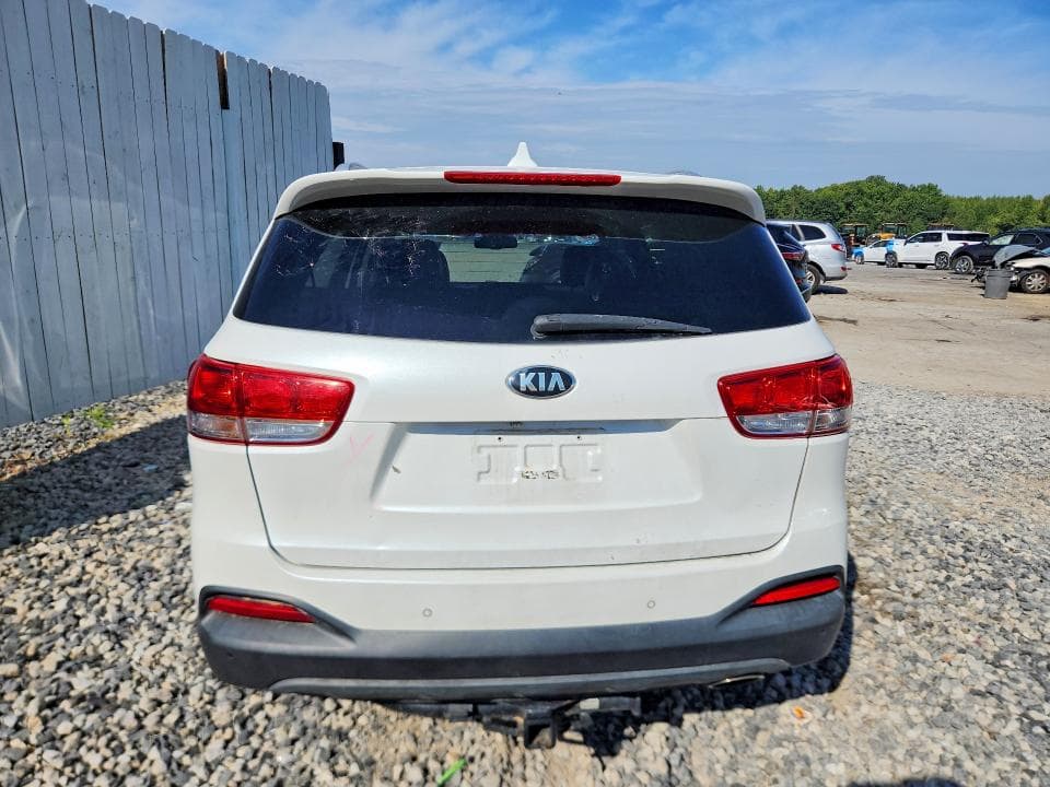 2017 KIA SORENTO LX 6