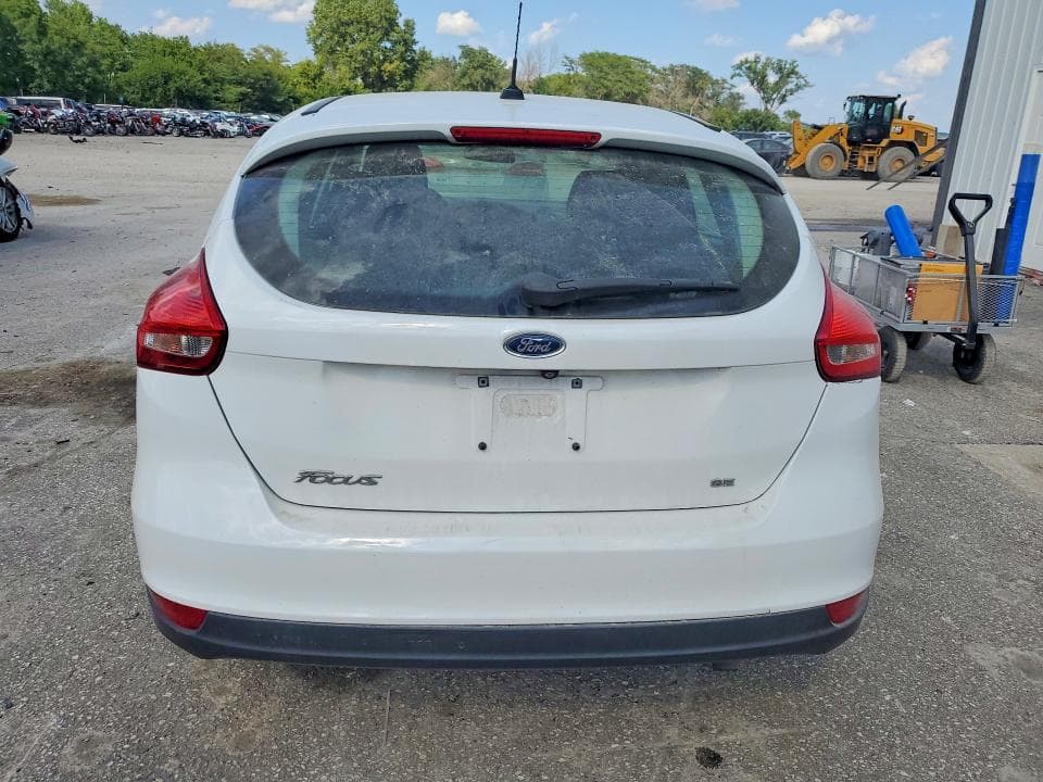 2017 FORD FOCUS SE 6