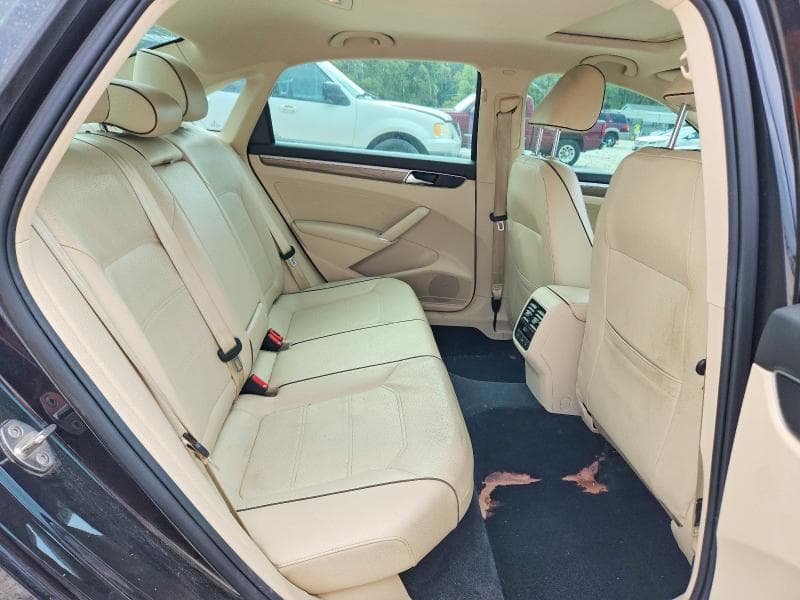 2018 VOLKSWAGEN PASSAT SE 10