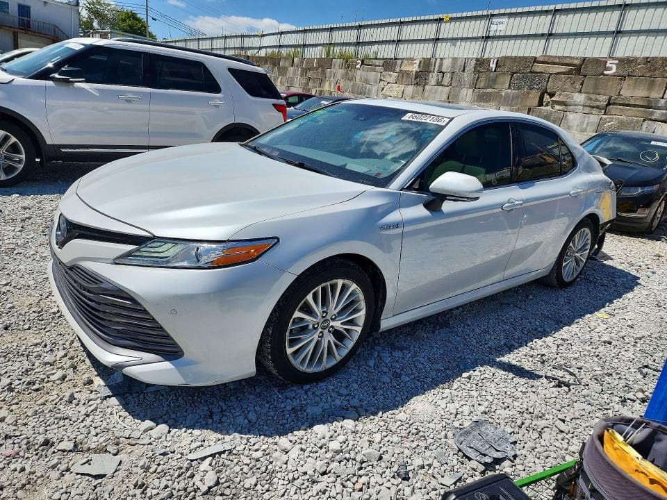 2018 TOYOTA CAMRY HYBRID XLE - 1