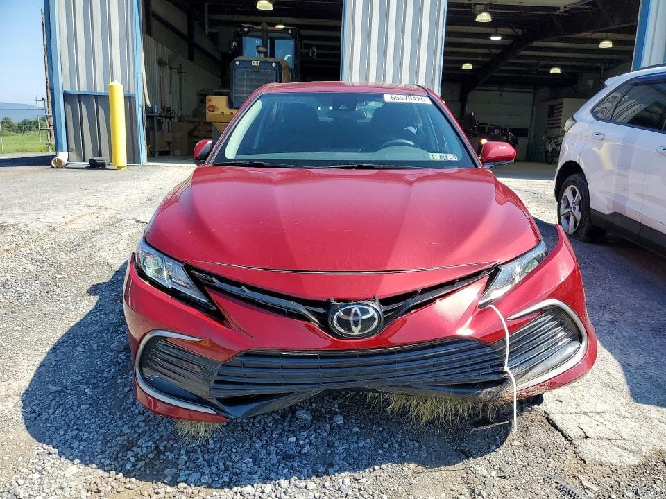 2021 TOYOTA CAMRY LE 5