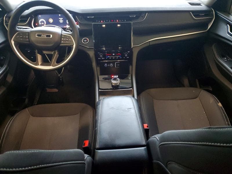 2023 JEEP GRAND CHEROKEE LAREDO 8