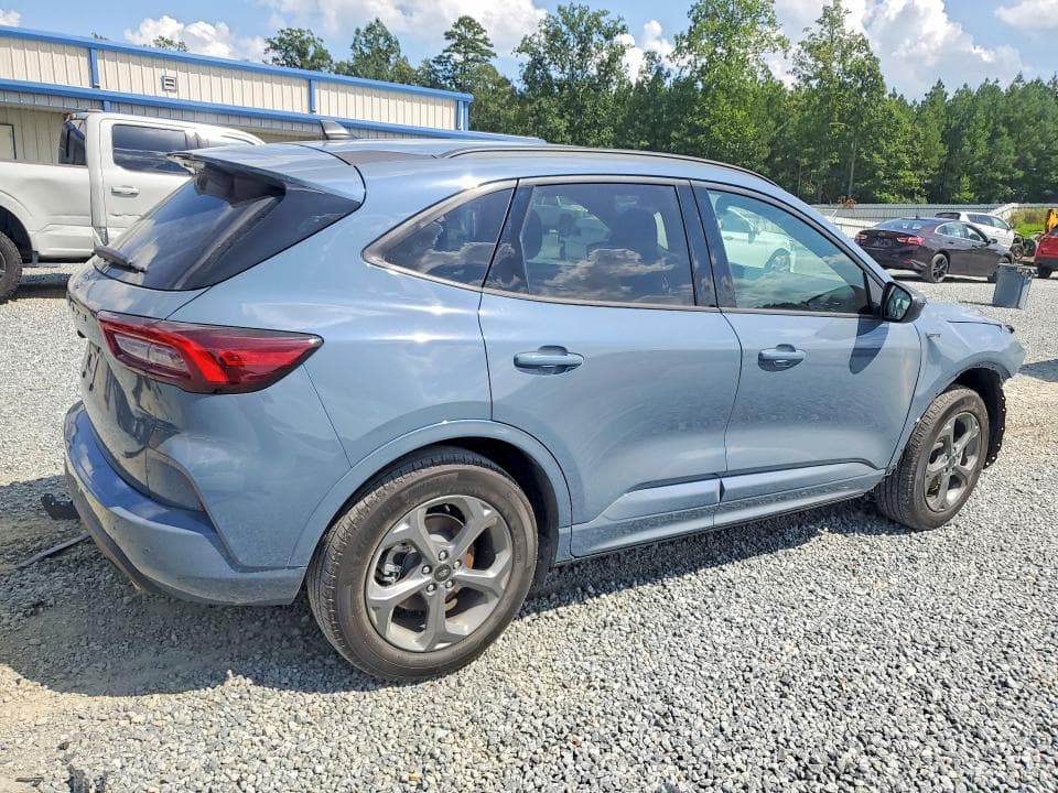 2024 FORD ESCAPE ST LINE 3