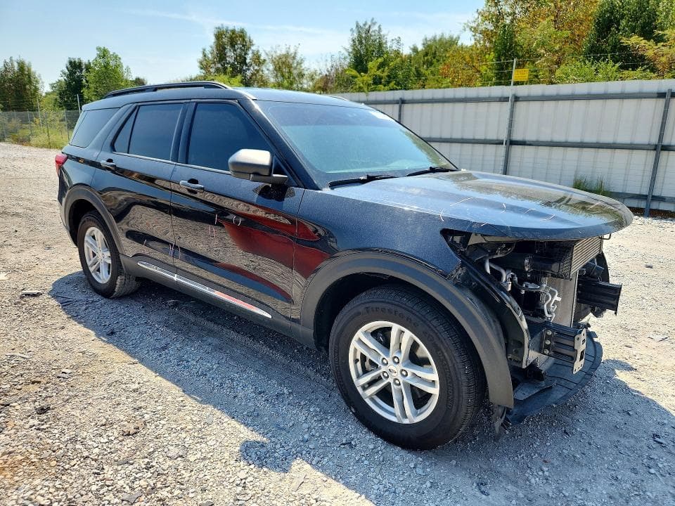2021 FORD EXPLORER XLT 4