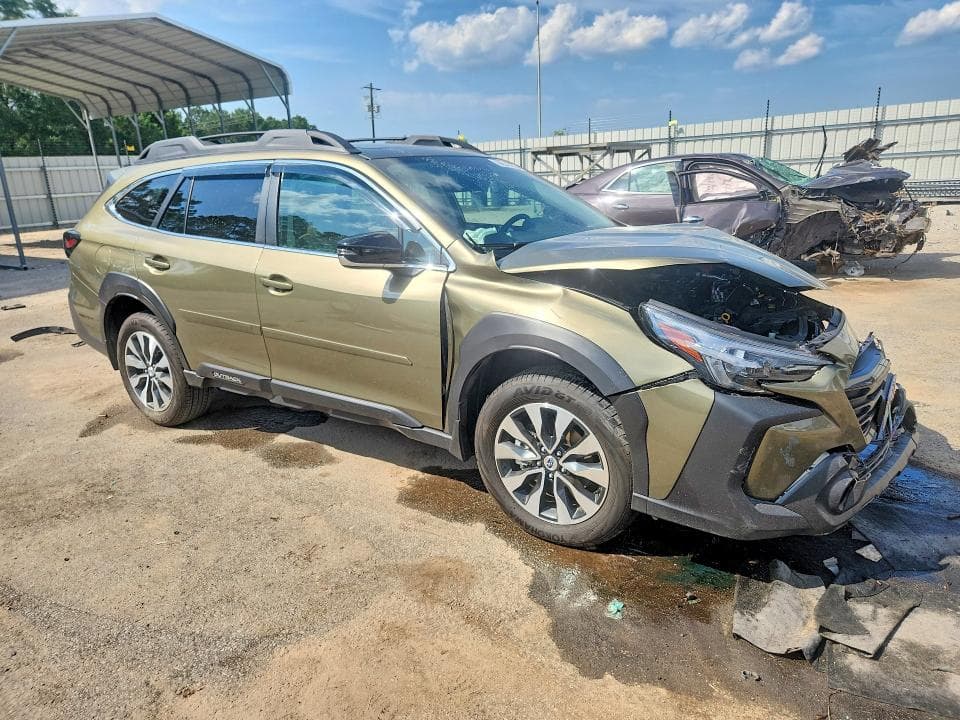 2025 SUBARU OUTBACK LIMITED 4