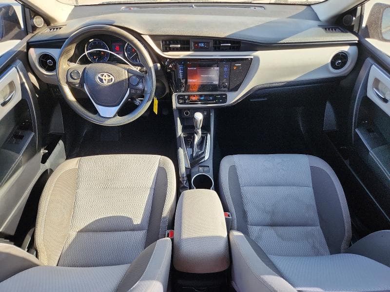 2017 TOYOTA COROLLA LE 8