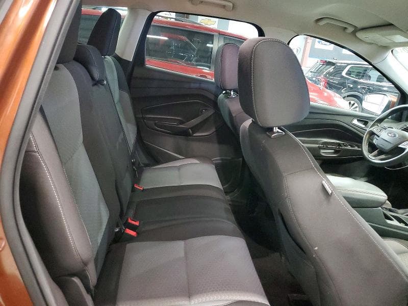 2017 FORD ESCAPE SE 11