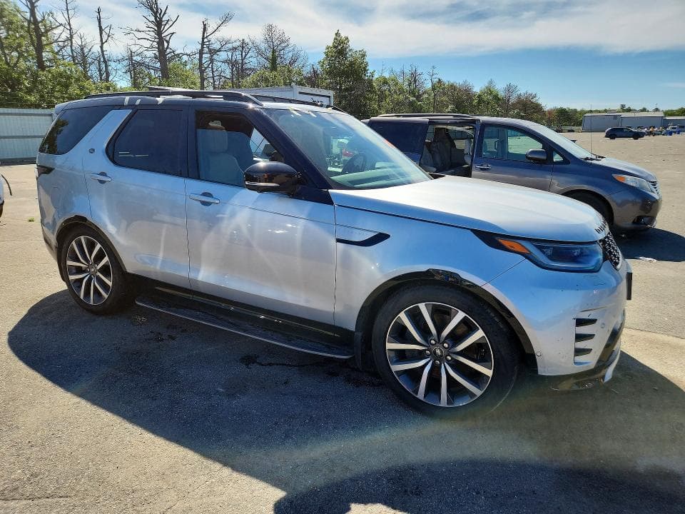 2024 LAND ROVER DISCOVERY DYNAMIC SE 4