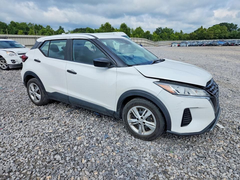 2021 NISSAN KICKS S 4