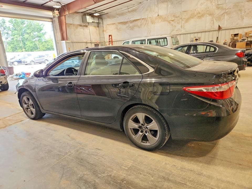2017 TOYOTA CAMRY HYBRID LE 2