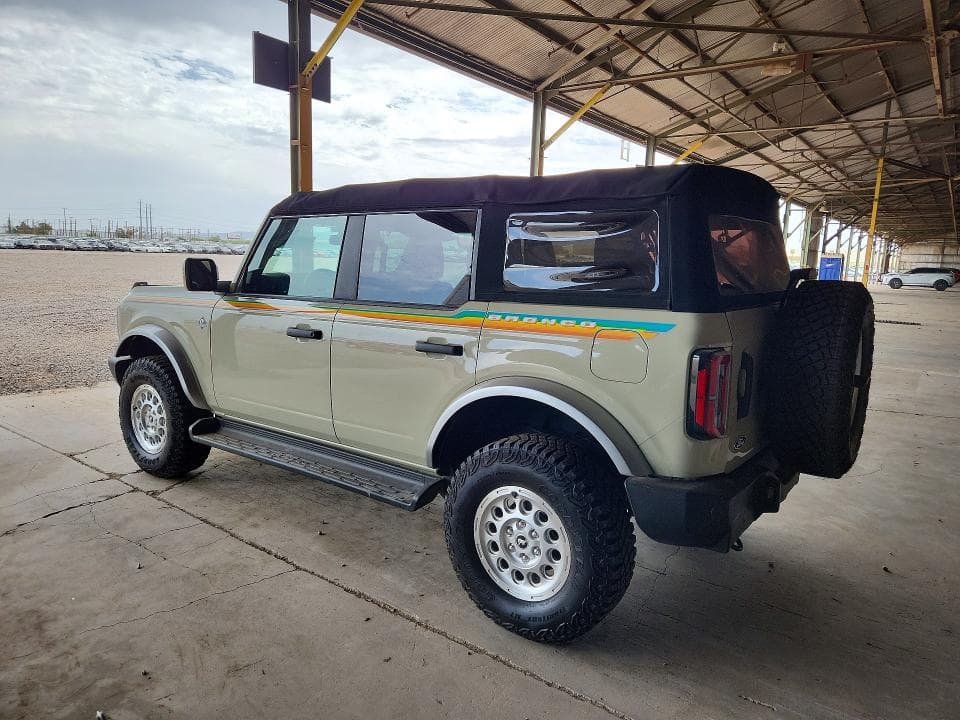 2026 FORD BRONCO OUTER BANKS 2