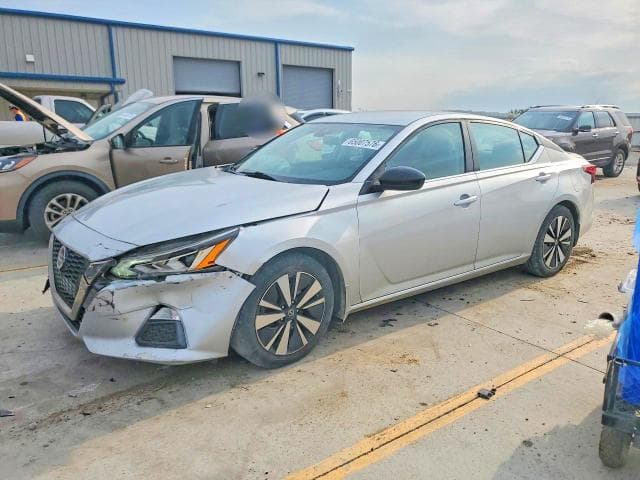 2020 NISSAN ALTIMA SR