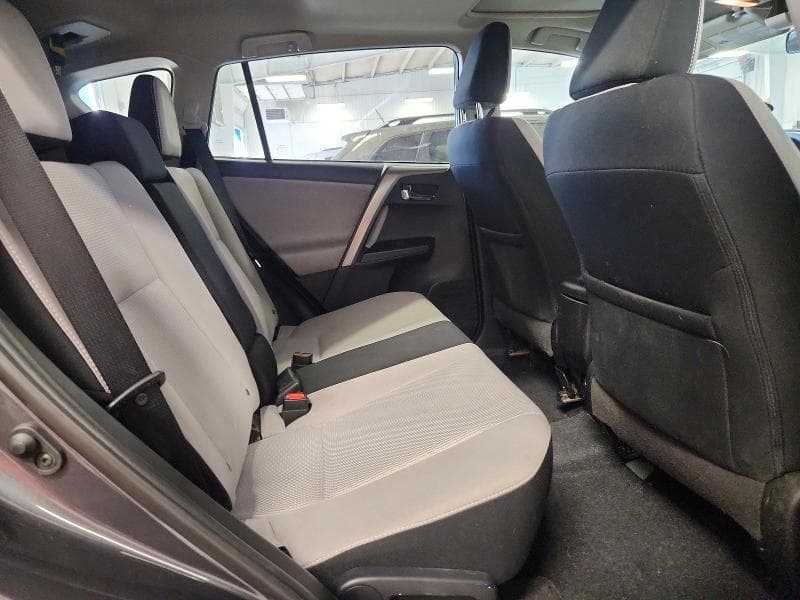 2018 TOYOTA RAV4 XLE 11