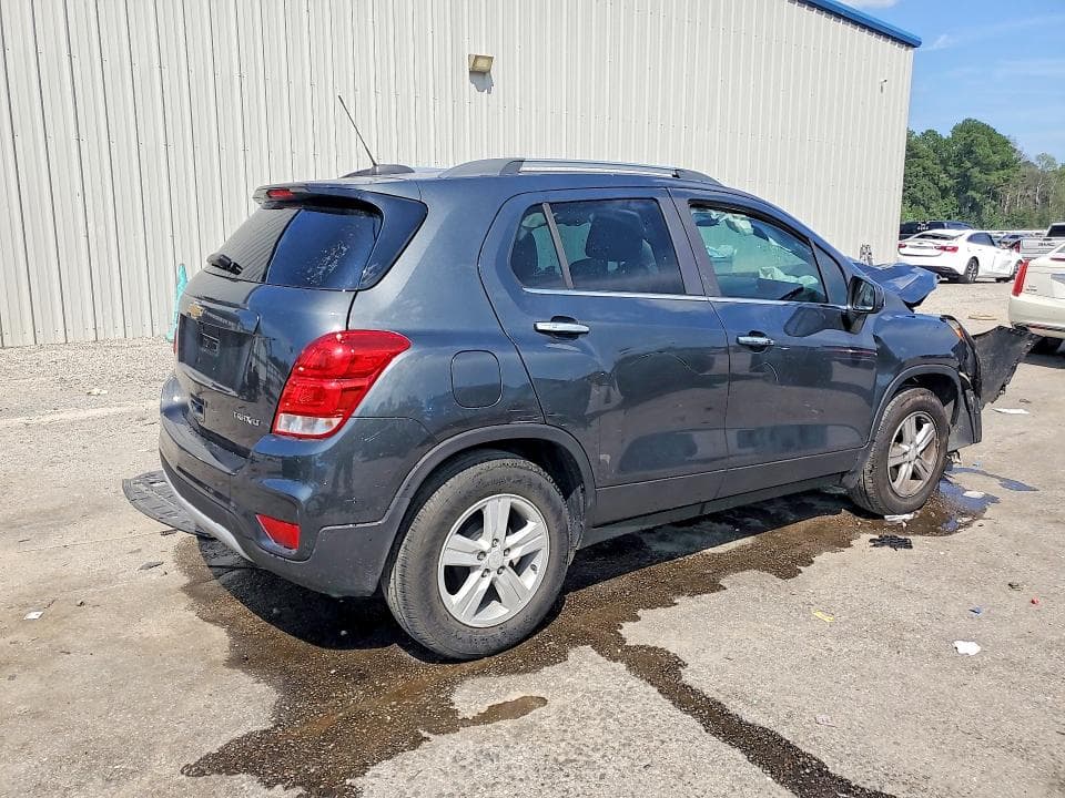 2017 CHEVROLET TRAX 1LT 3