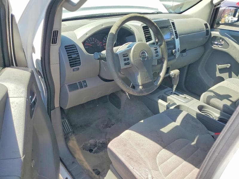 2017 NISSAN FRONTIER S 8