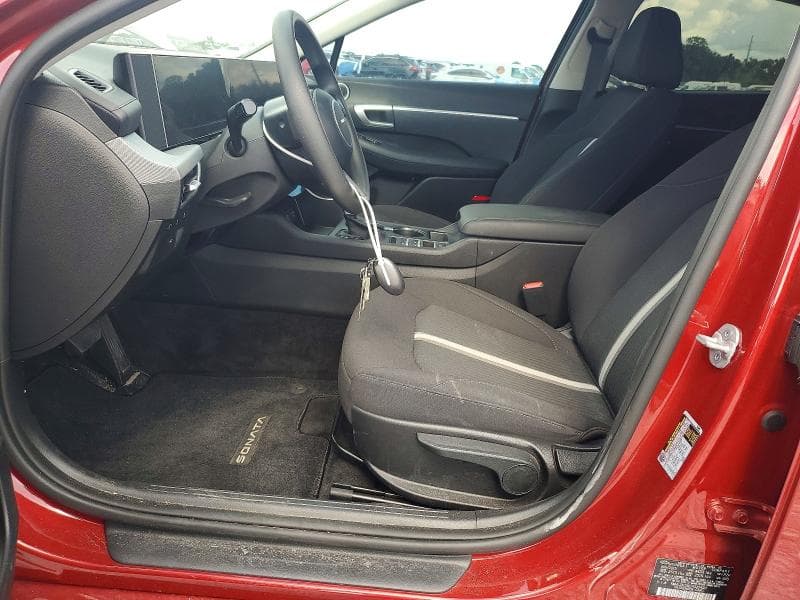 2026 HYUNDAI SONATA SE 7