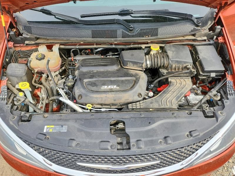 2018 CHRYSLER PACIFICA TOURING L 12