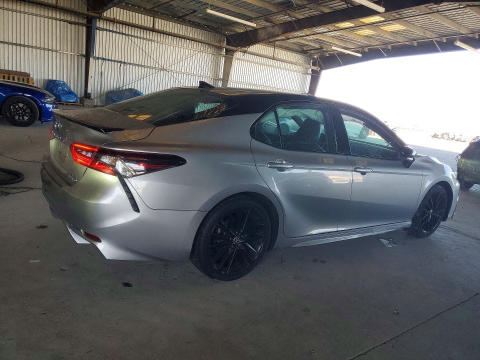 2023 TOYOTA CAMRY XSE 3