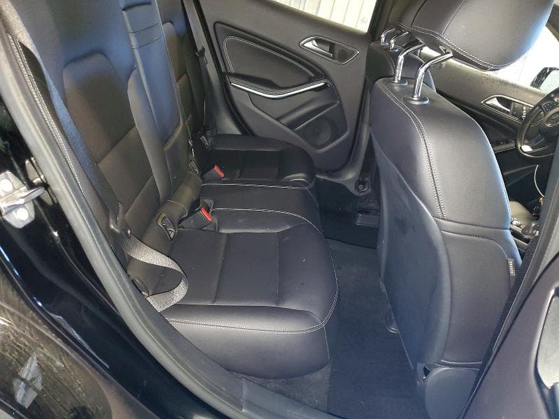 2018 MERCEDES-BENZ GLA 250 4MATIC 10