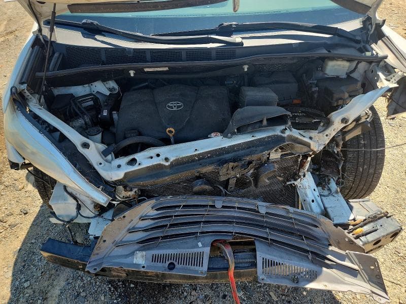 2017 TOYOTA SIENNA XLE PREMIUM 8-PASSENGER 12