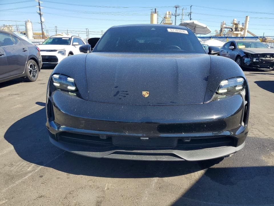 2022 PORSCHE TAYCAN 5