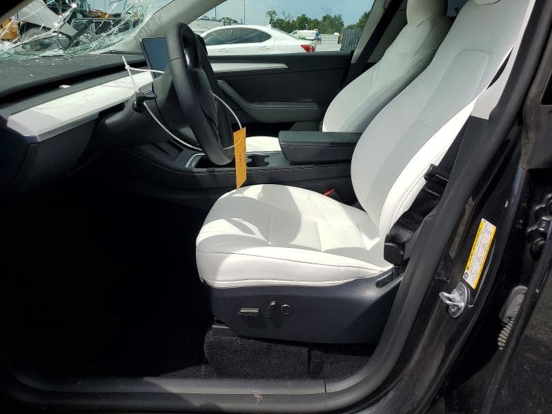 2024 TESLA MODEL Y 7