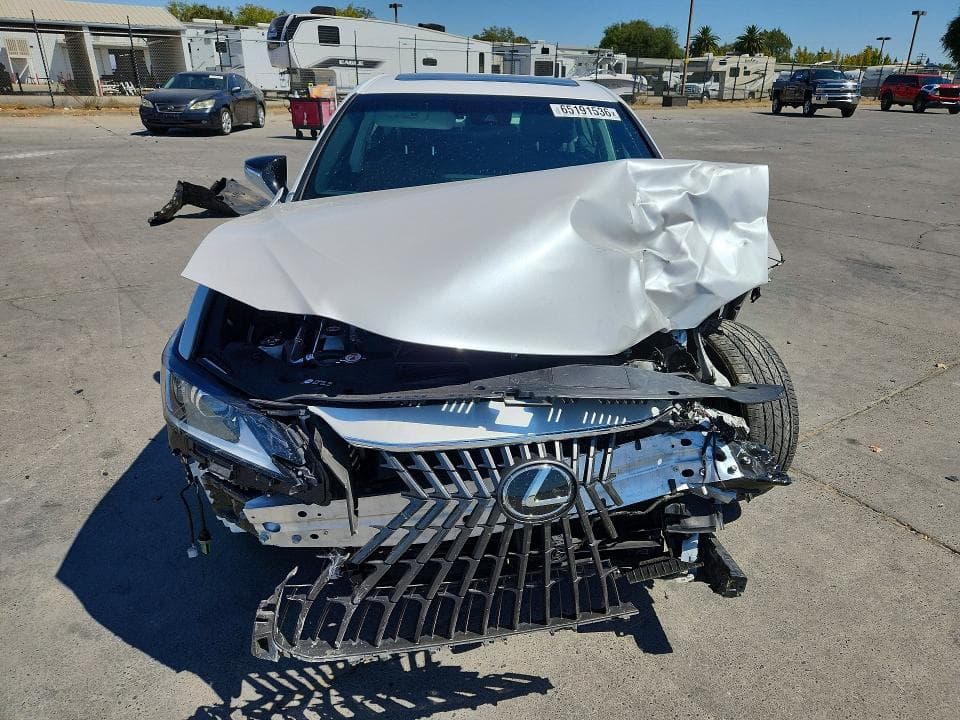 2025 LEXUS ES 300H BASE 5