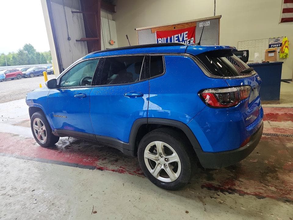 2023 JEEP COMPASS LATITUDE 2