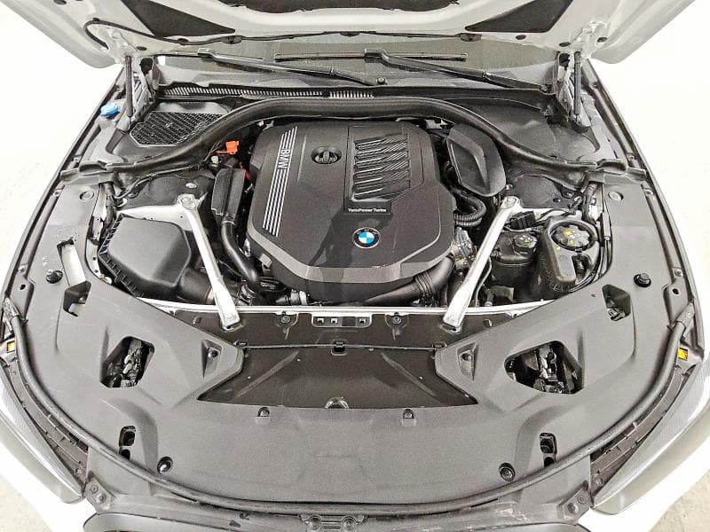 2026 BMW 840XI 11