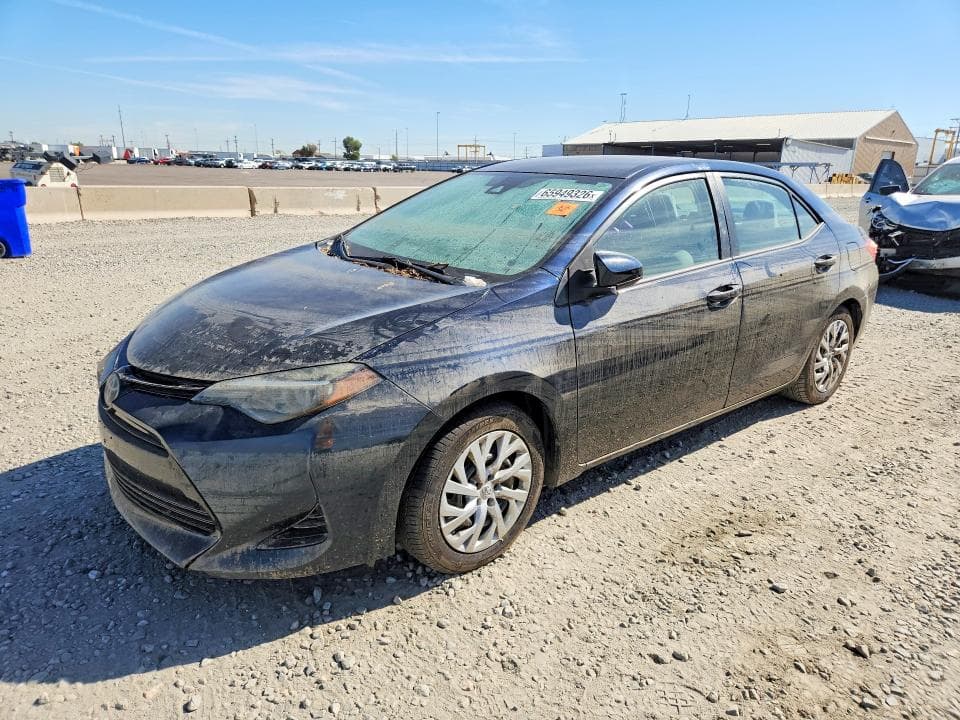 2018 TOYOTA COROLLA LE - 1