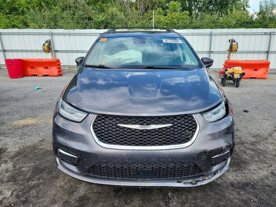 2022 CHRYSLER PACIFICA TOURING L 5