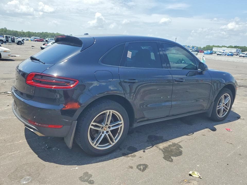 2017 PORSCHE MACAN 3