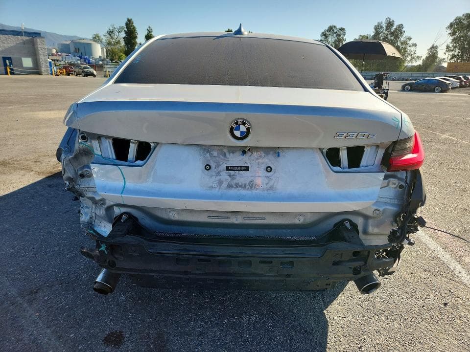 2021 BMW 330E 6