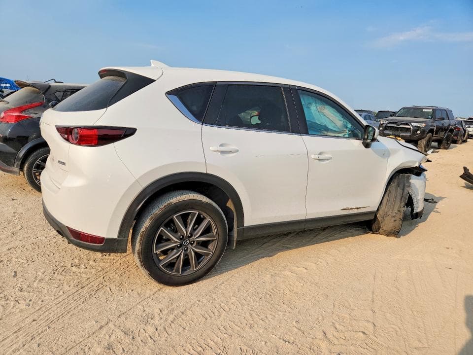 2018 MAZDA CX-5 TOURING 3